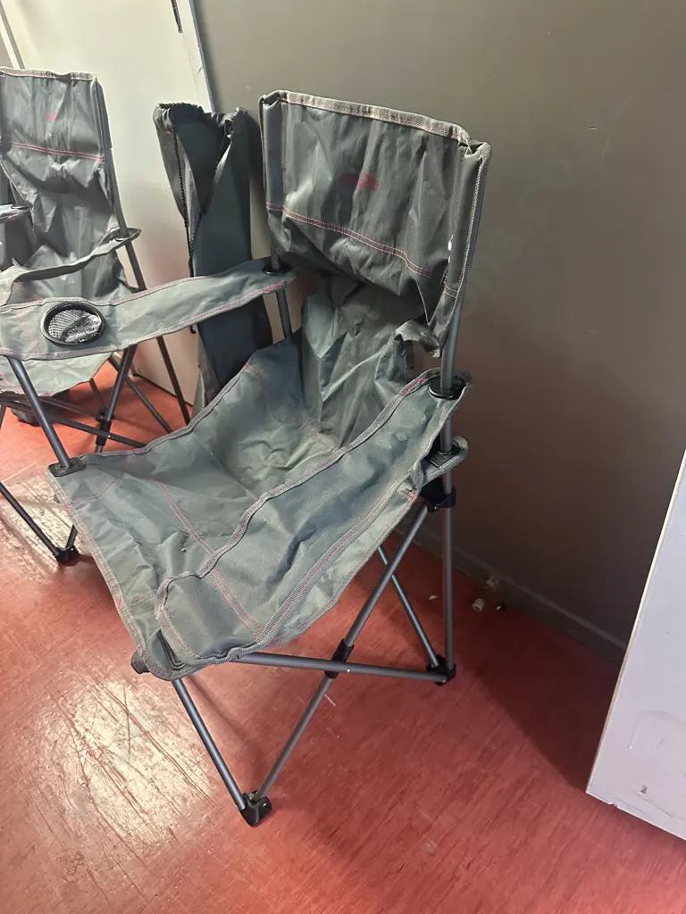 Pair of Kathmandu Basecamp Roamer Chairs With Carry Bags Image 1++