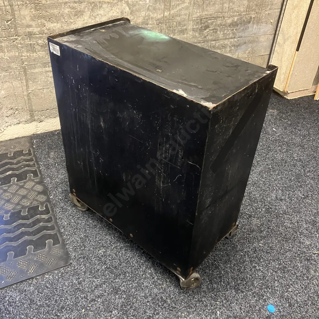Black Metal 2 Door Rolling Tool Chest Image 1++