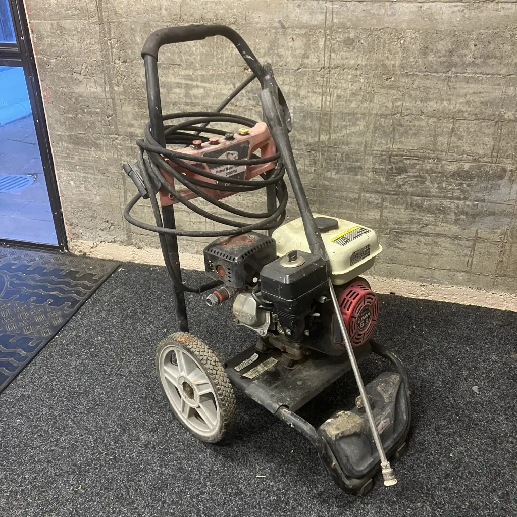 Toolshed Petrol Water Blaster 3000Psi TSPWB7 Image 1++
