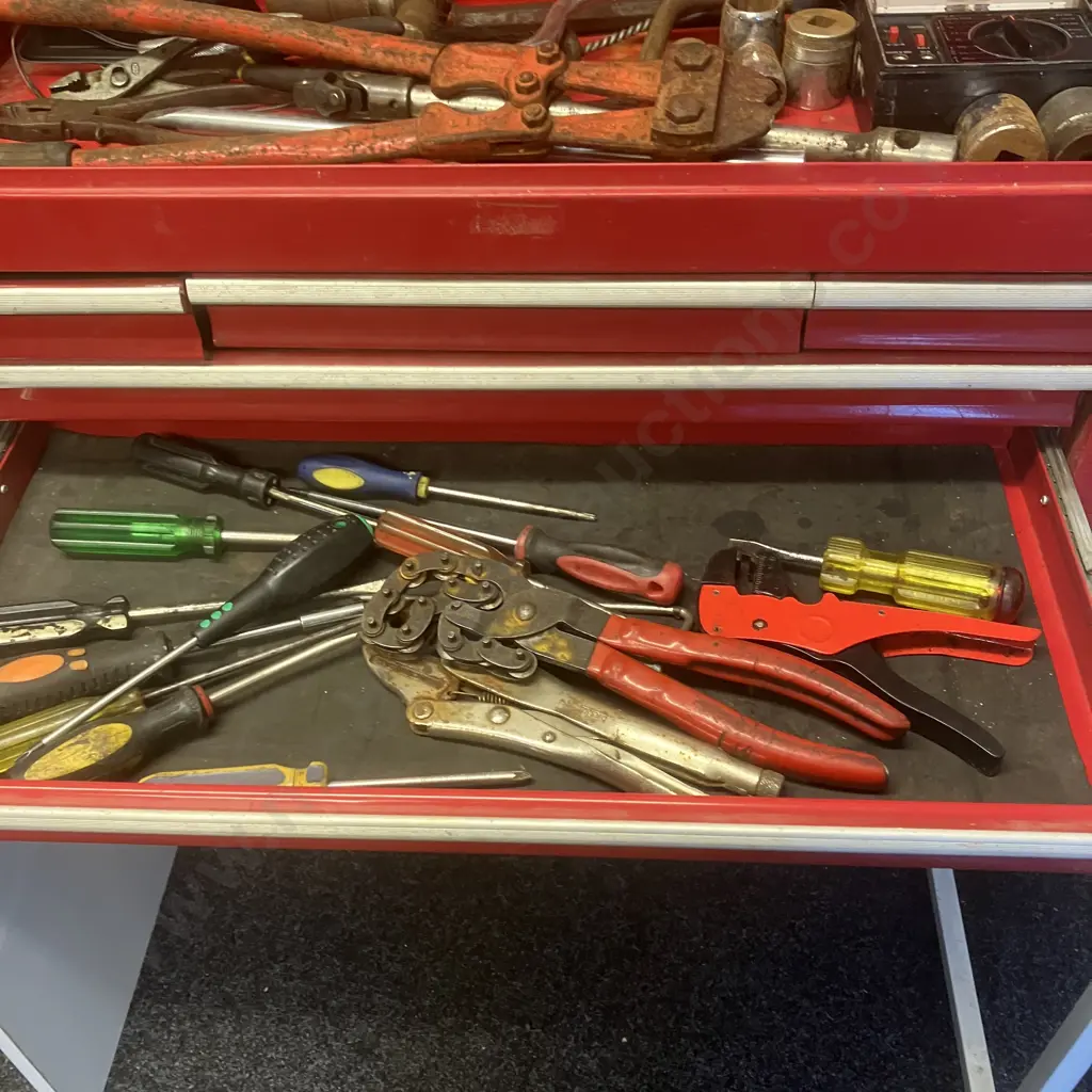 Red Metal 6 Drawer Tool Chest With Tools Image 1++