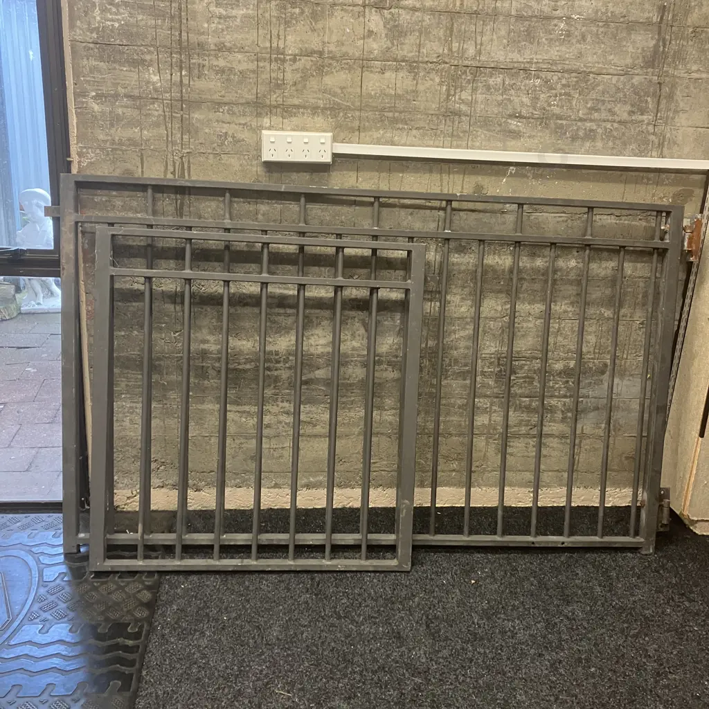 Pair of Gates - 107 x 185cm & 95 x 91cm Image 1++