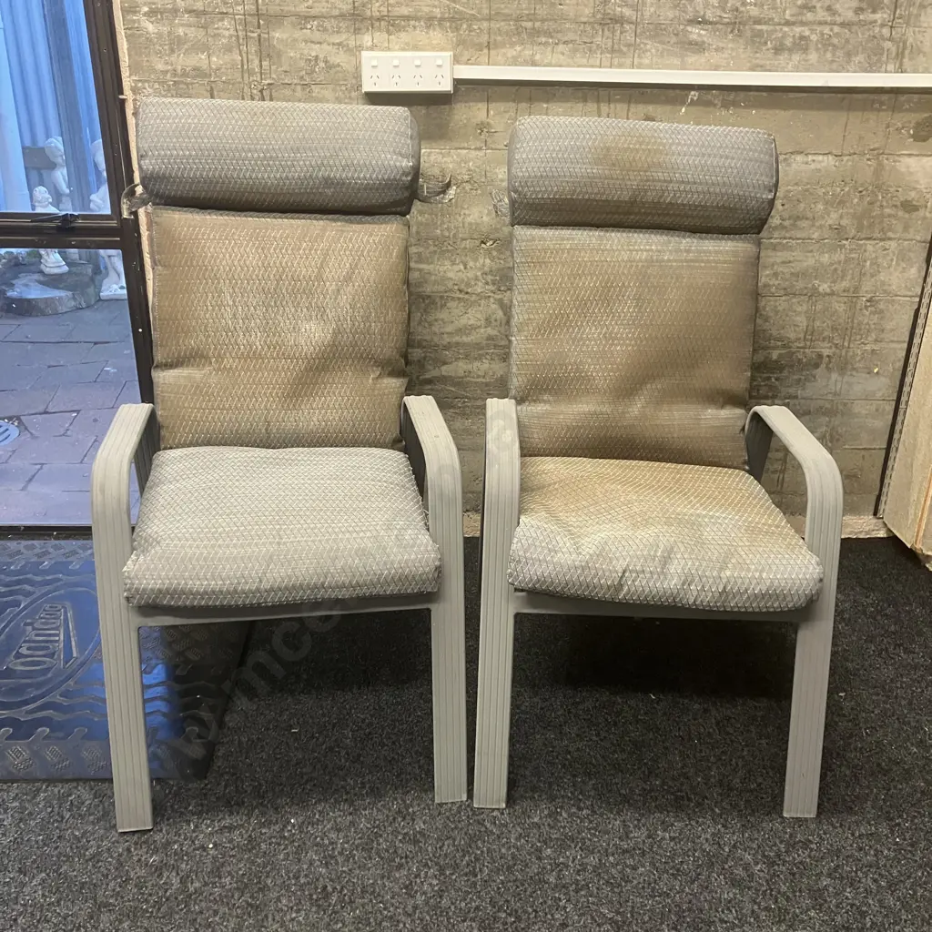 Pair of Outdoor Chairs Image 1++