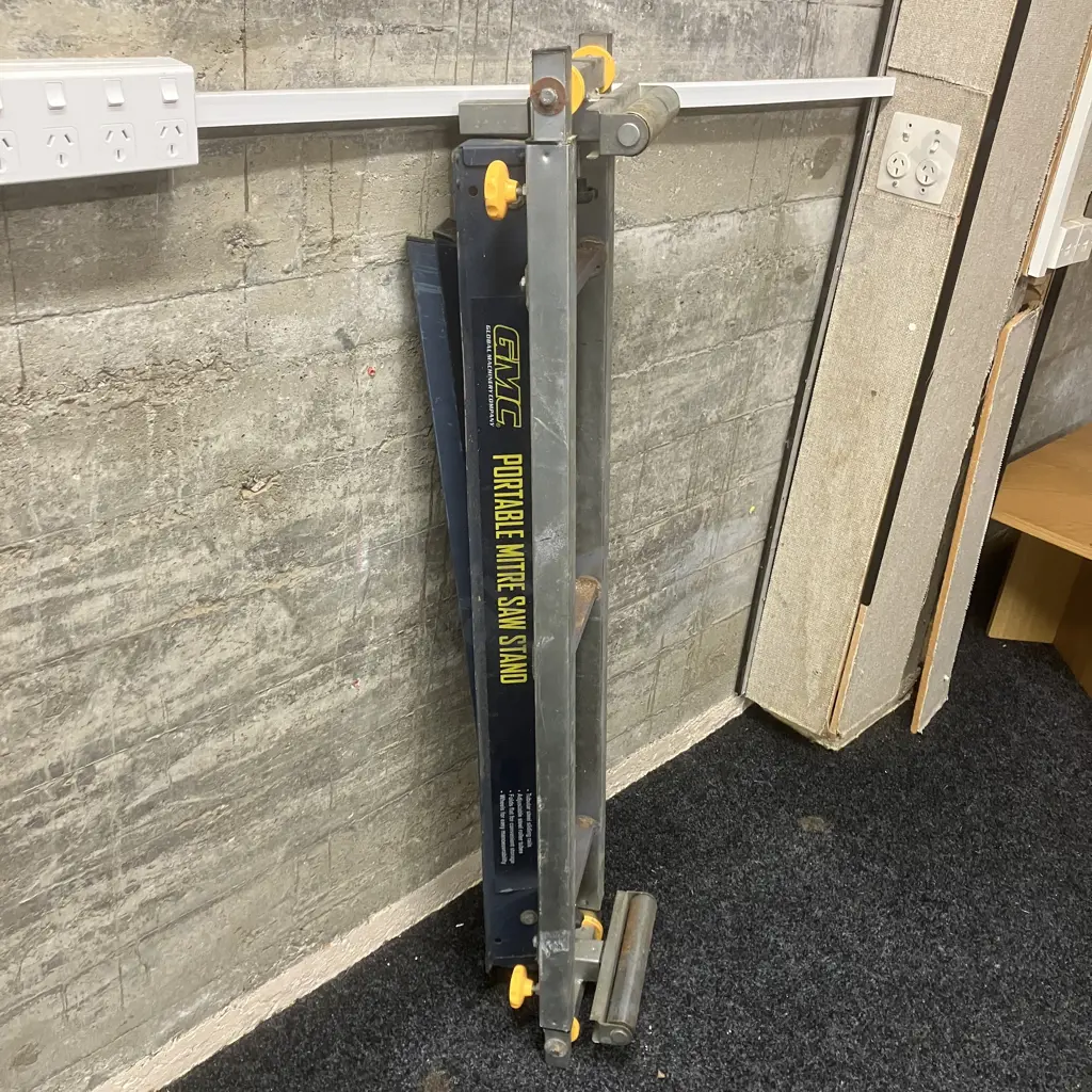 GMC Portable Mitre Saw Stand Image 1++