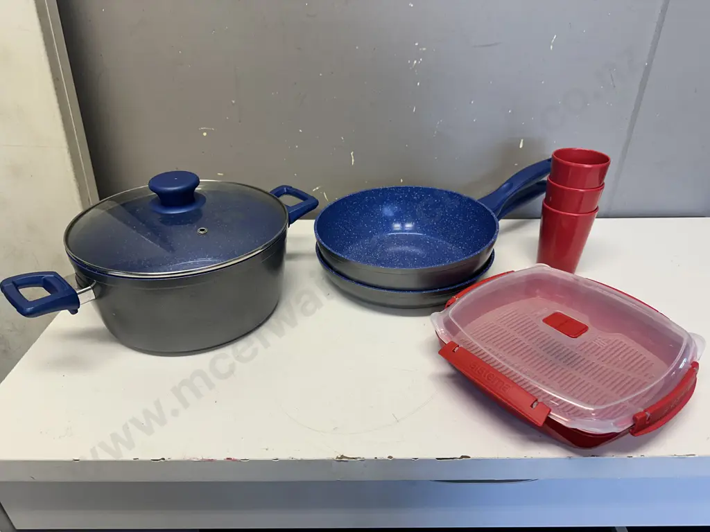 Flavourstone Stock Pot & 2 Skillets, Plasticware Etc Image 1++