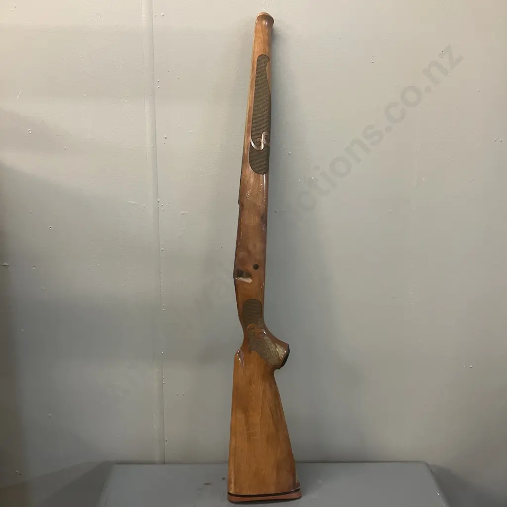 Winchester Factory Carved Wooden Gun Stock. L80cm Image 1++