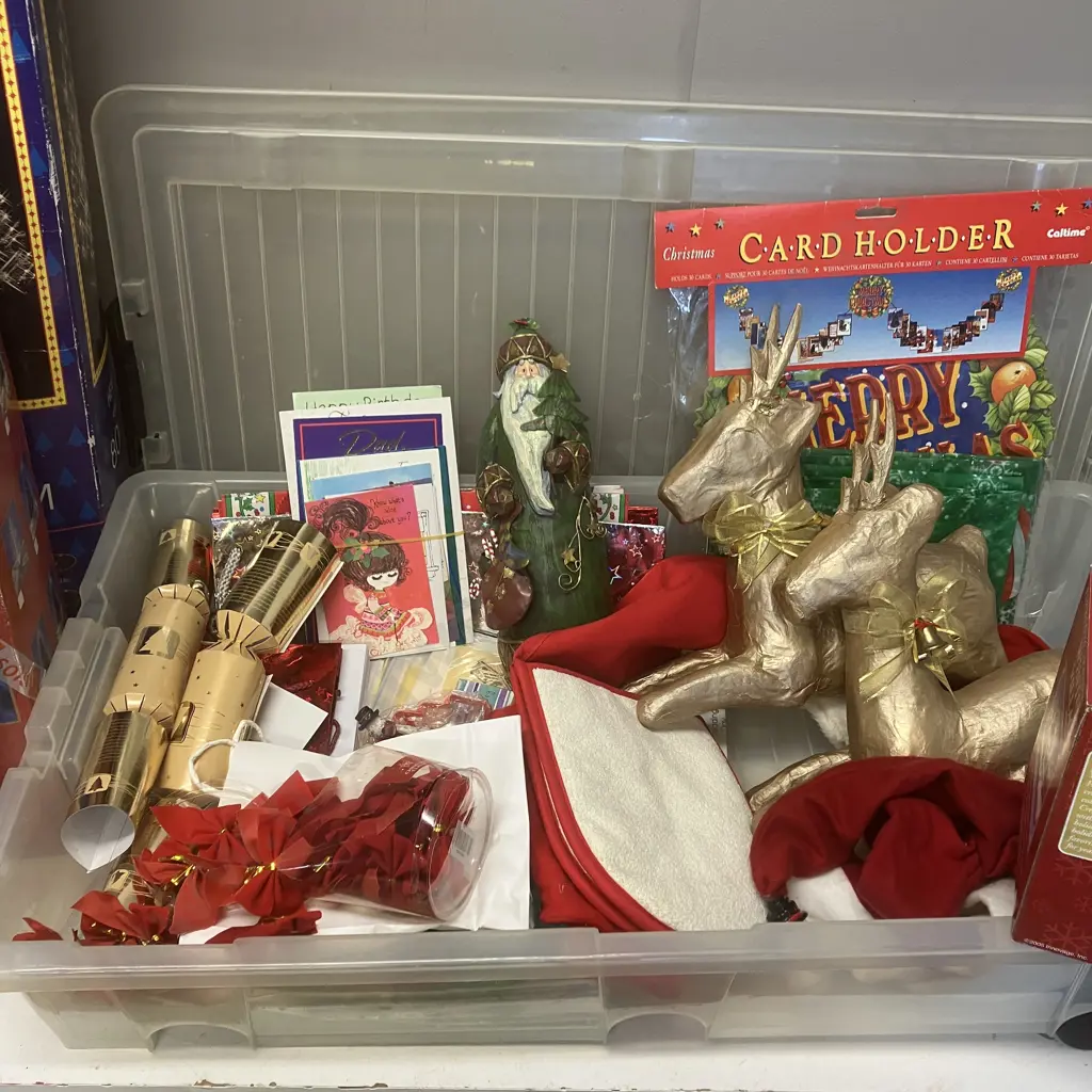 Assorted Christmas Items Image 1++