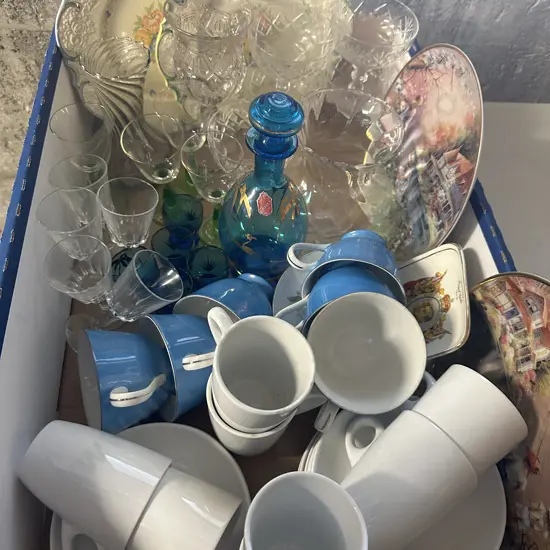 Selection Of Vintage Glass & Crockery