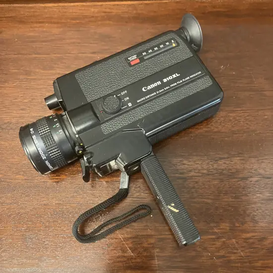 Vintage Retro Canon 310XL Super 8 Movie Camera With 8.5 to 25.5mm Zoom f/1.0 Macro Lens -1975