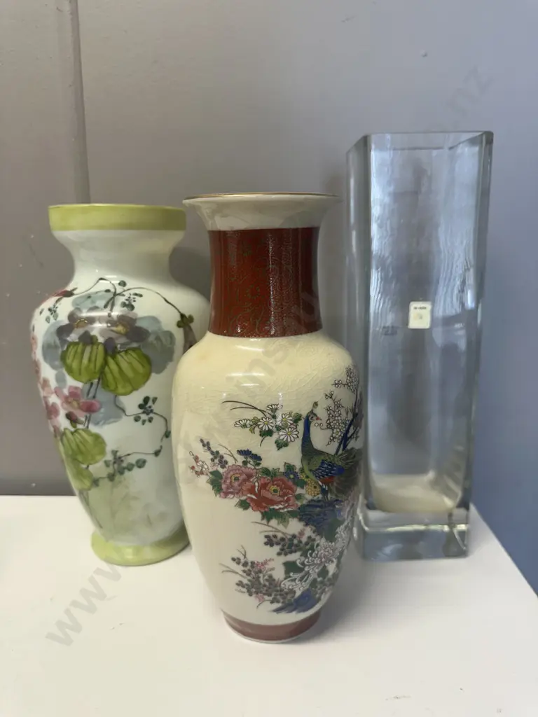Selection Of Vases Including La Vida Glass Vase Etc Image 1++