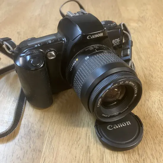 Canon EOS 500 With Canon Zoom EF 35-80mm f/4-5.6 III Lens & Strap