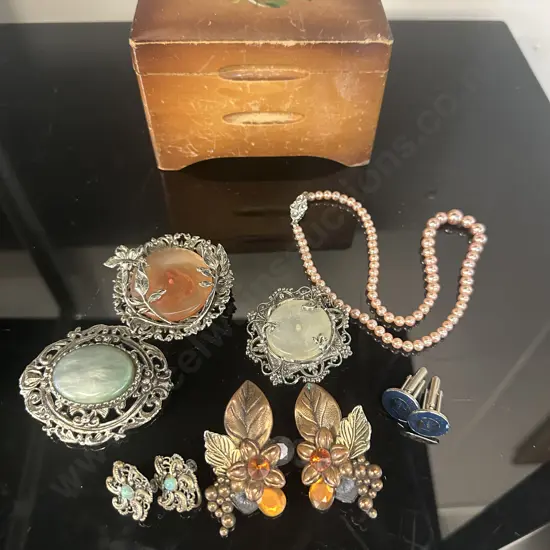Wooden Jewellery Box With Assorted Vintage Jewellery Including Brooches, Cufflinks, Earings Etc