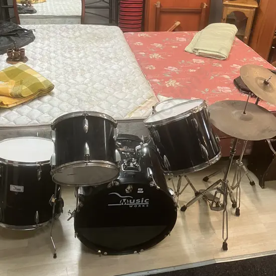 Music Works 7-piece Drum Kit (As Found Condition)