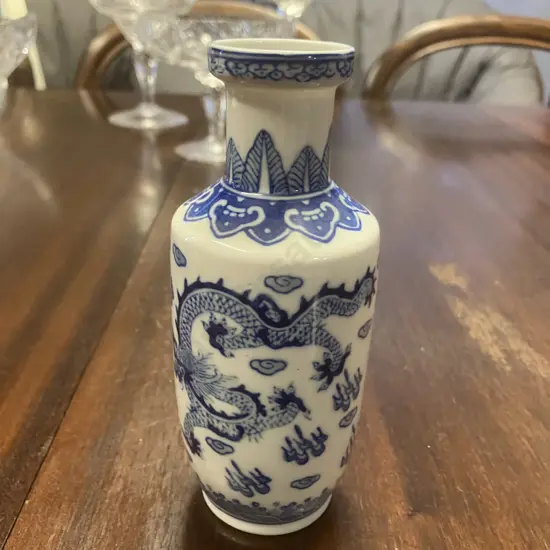 A Chinese Blue & White Dragon Rouleau Vase, Jingdezhen Mark To The Base. H14.5cm