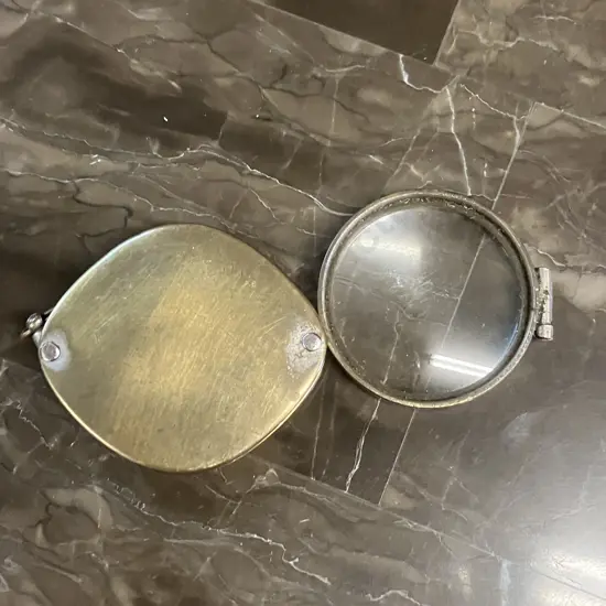 Antique Brass Cased Folding Magnifying Glass