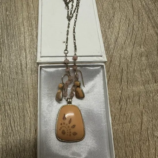 Necklace With Pendant & Matching Earring Set Stamped LC 