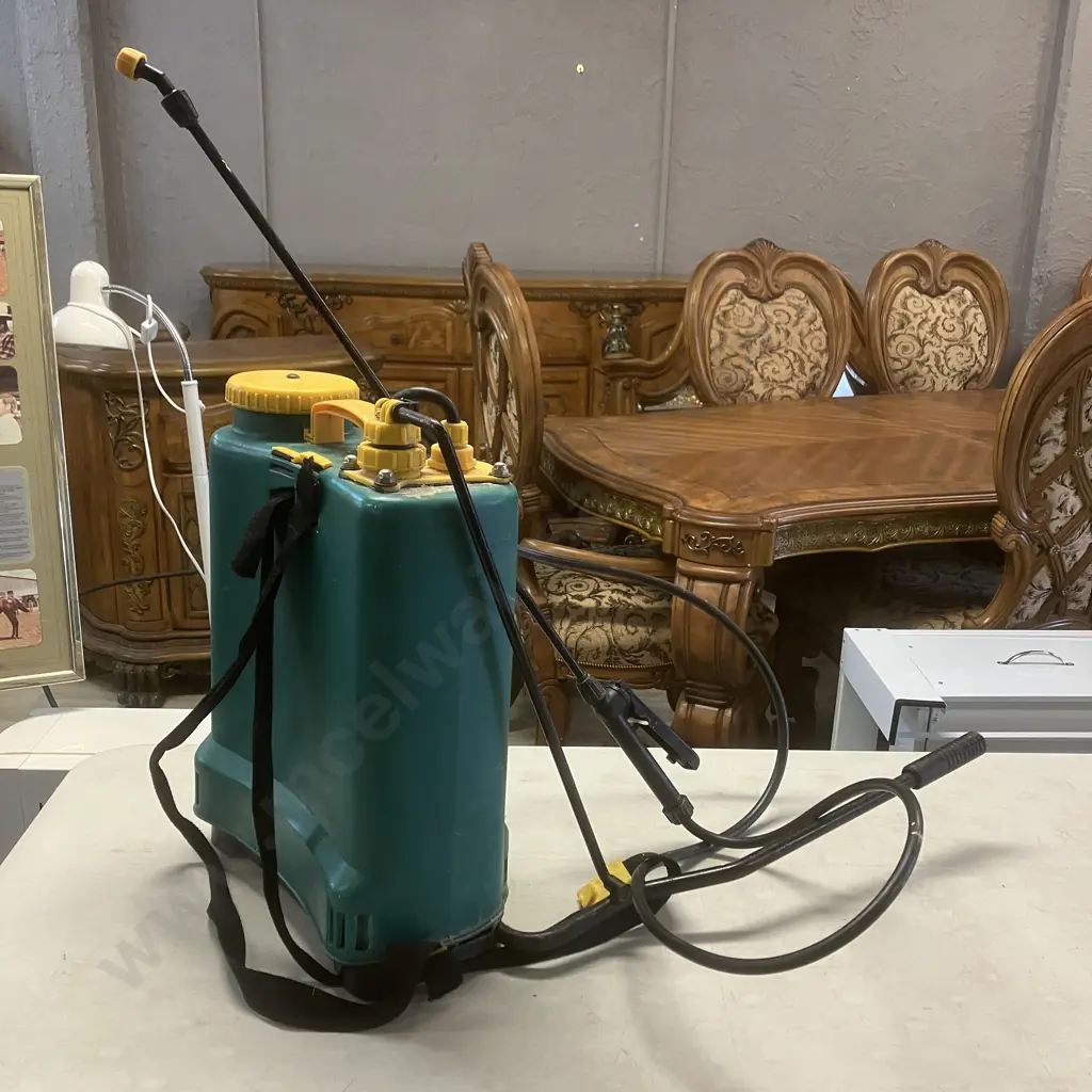 Knapsack Sprayer Image 1++