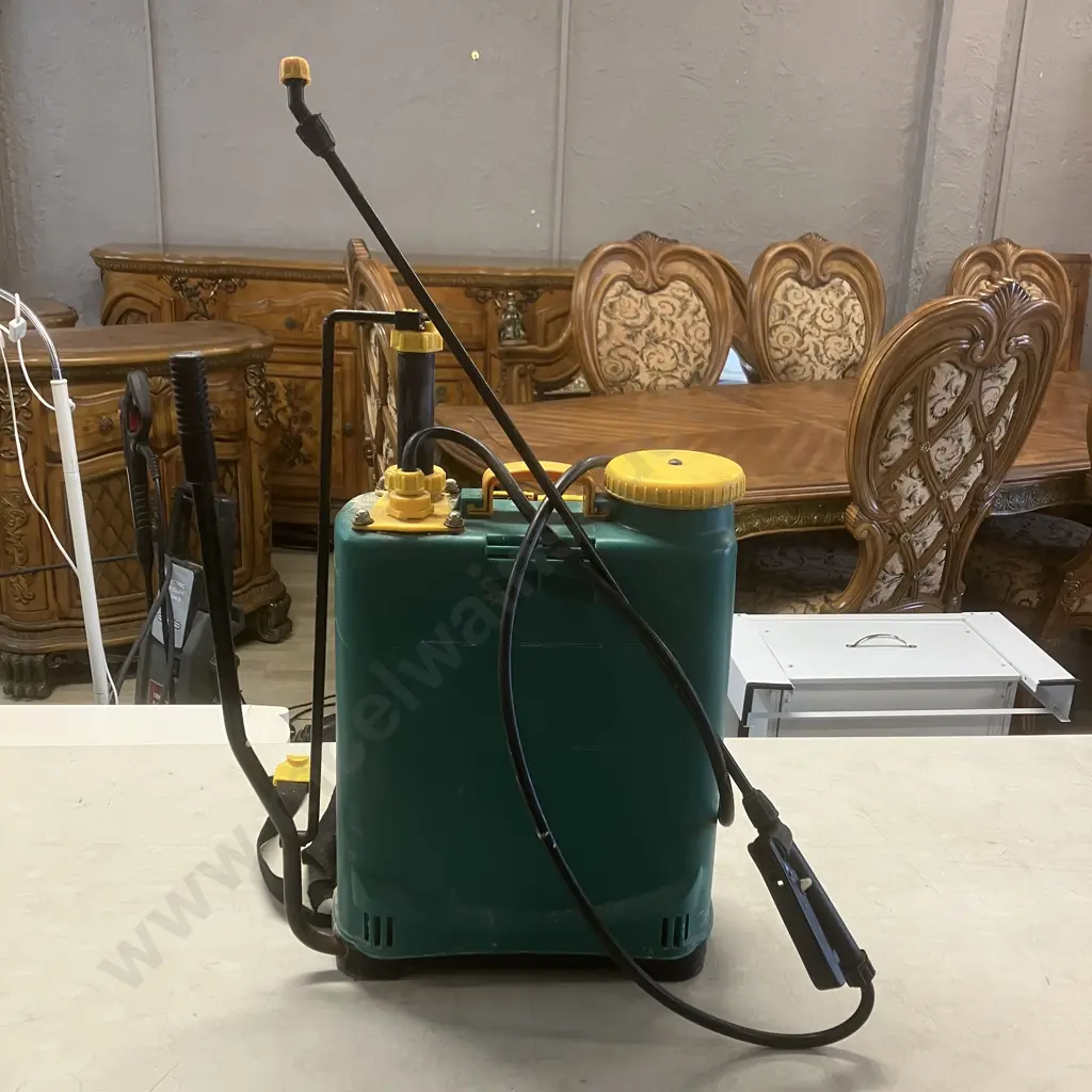 Knapsack Sprayer Image 1++