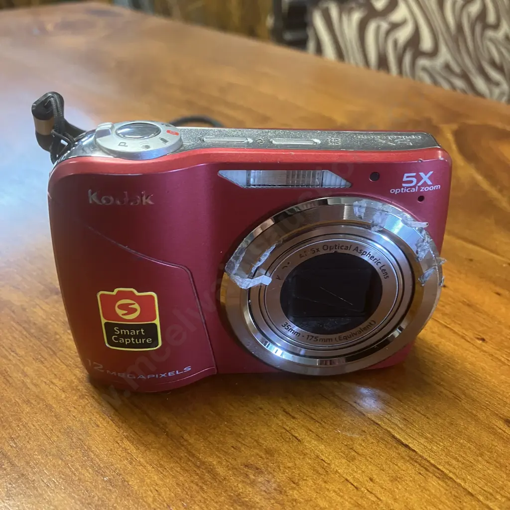 Kodak EasyShare C190 12MP Digital Camera - Red Image 1++