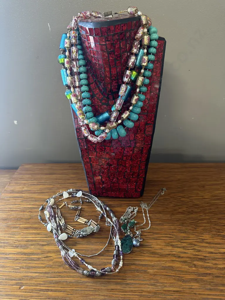 Assorted Costume Jewellery & Mosaic Patterned Jewellery Display Stand Image 1++