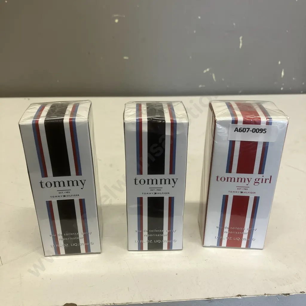 Tommy Eau De Toilette Spray - 2 x 30mls & Tommy Girl 1 x 30mls Image 1++