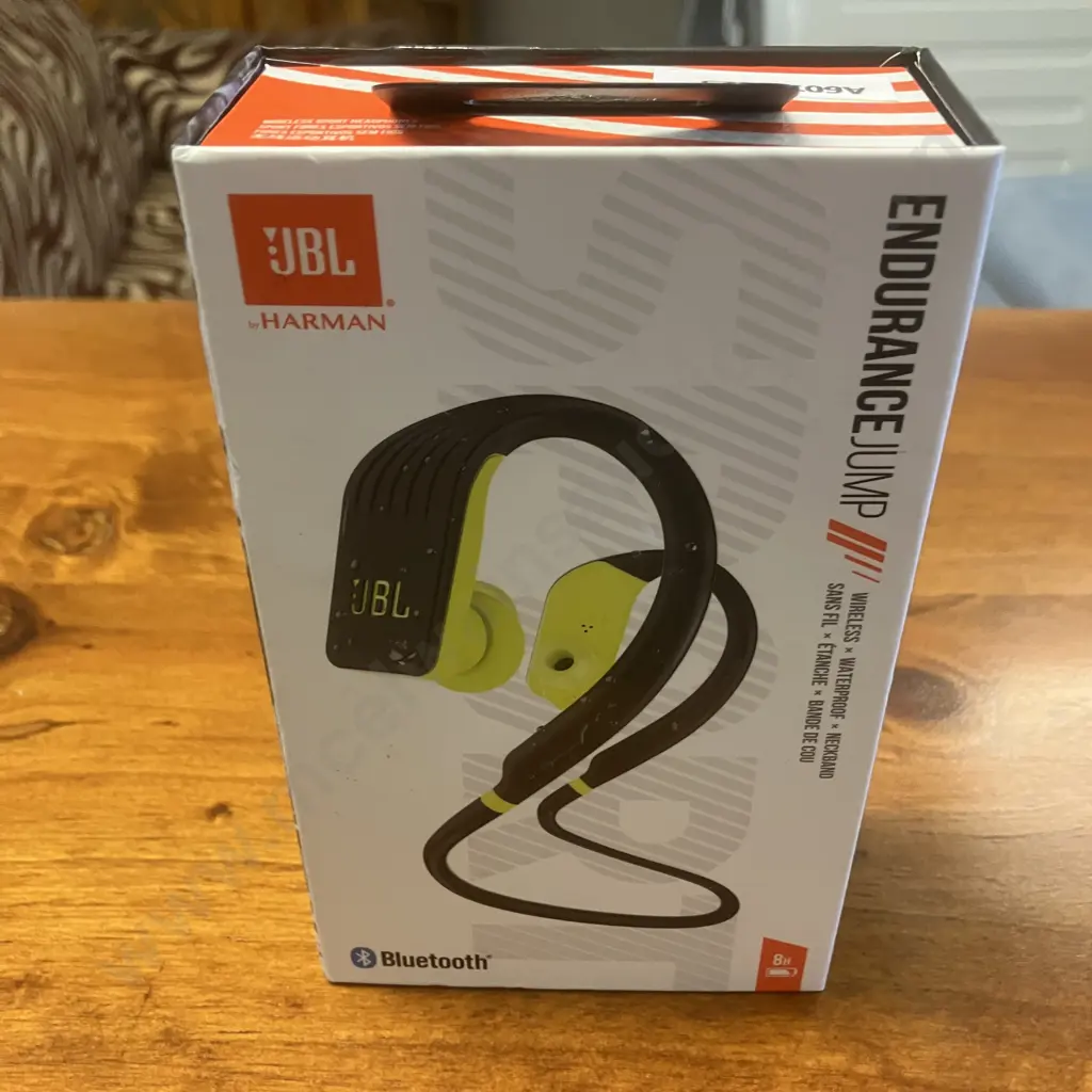 JBL Endurance JUMP Waterproof Wireless Sport In-Ear Headphones Image 1++