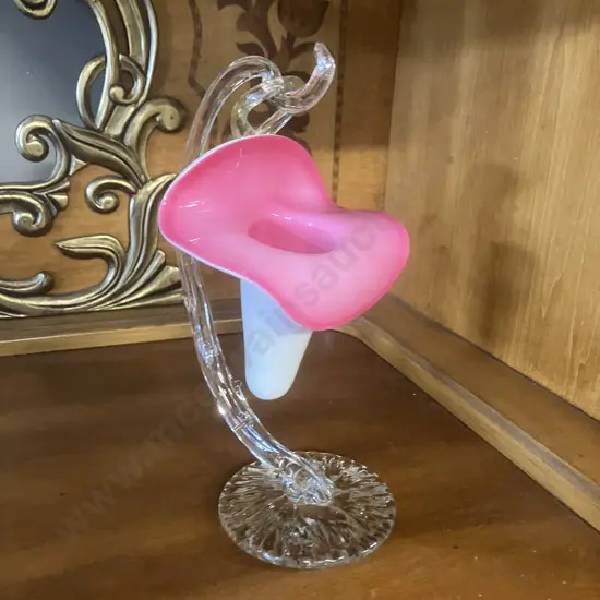 Hanging Tulip Basket With Glass Stand - Uranium Glass Loop & Stand (Both Items Chipped)