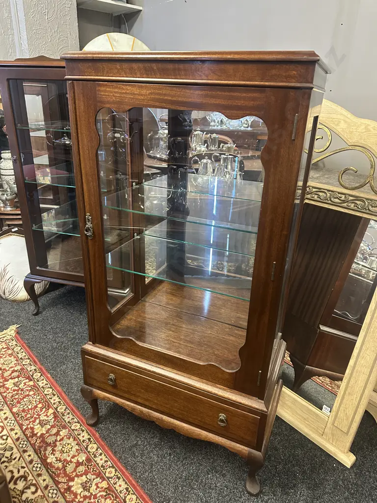 Mahogany Display Cabinet Single Drawer, Cabriole Legs, Glass Shelves  Image 1++
