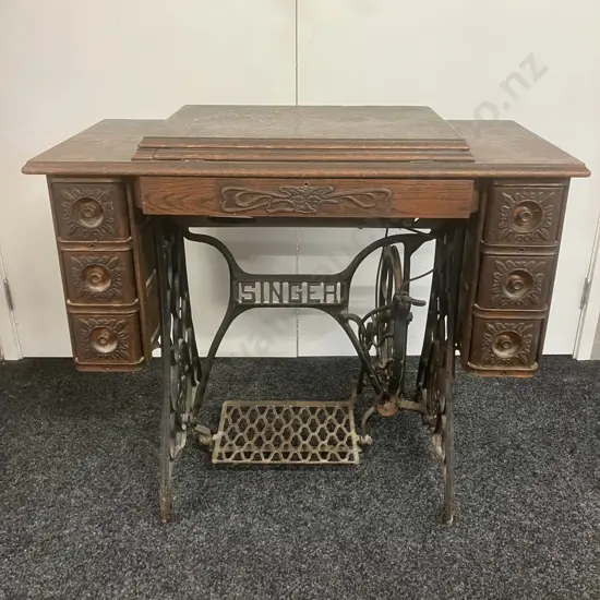 1908 Singer Model No 15K Treadle Sewing Machine With Some Accessories, #V843573 (As Found)