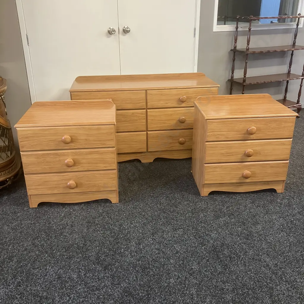 Vintage Funnell's Furniture Rimu Effect 6 Drawer Lowboy & Pair of 3 Drawer Bedsides Image 1++