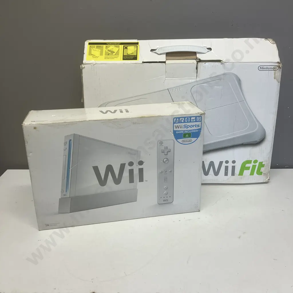 Vintage Nintendo Wii Sports & Wii Fit (No Game Disc) Image 1++