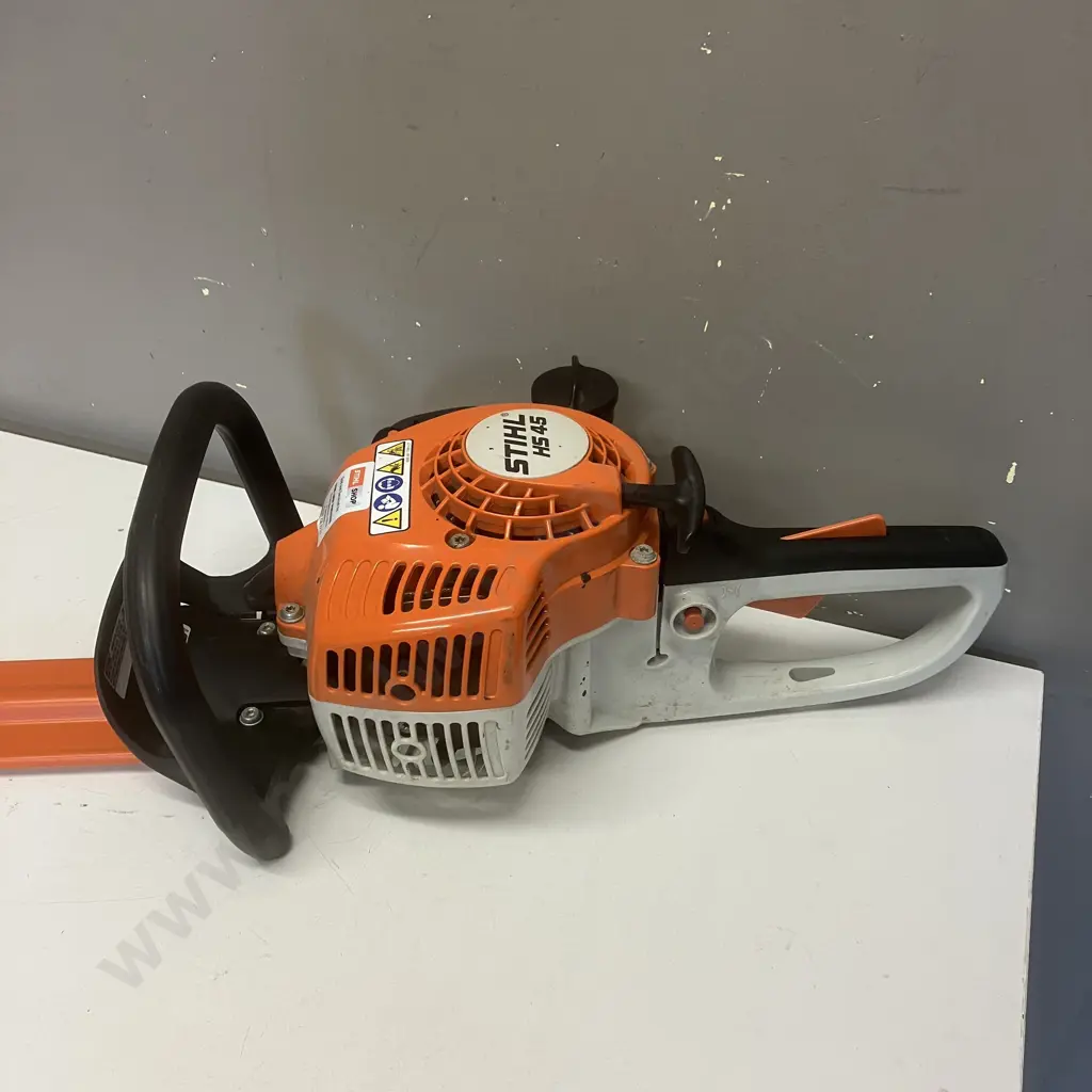 Stihl HS45 Petrol Hedge Trimmer Image 1++