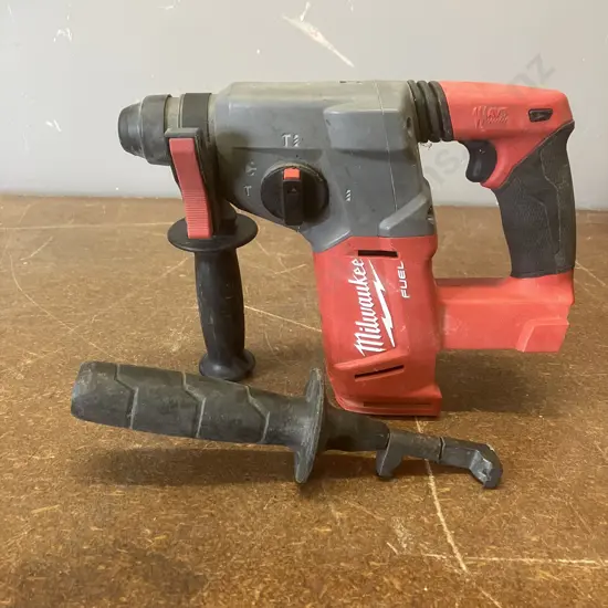 Milwaukee M18 CH Skin Only