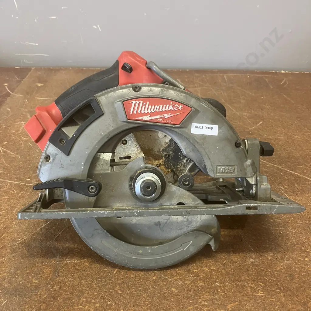 Milwaukee M18 CCS66 Circular Saw Skin Image 1++