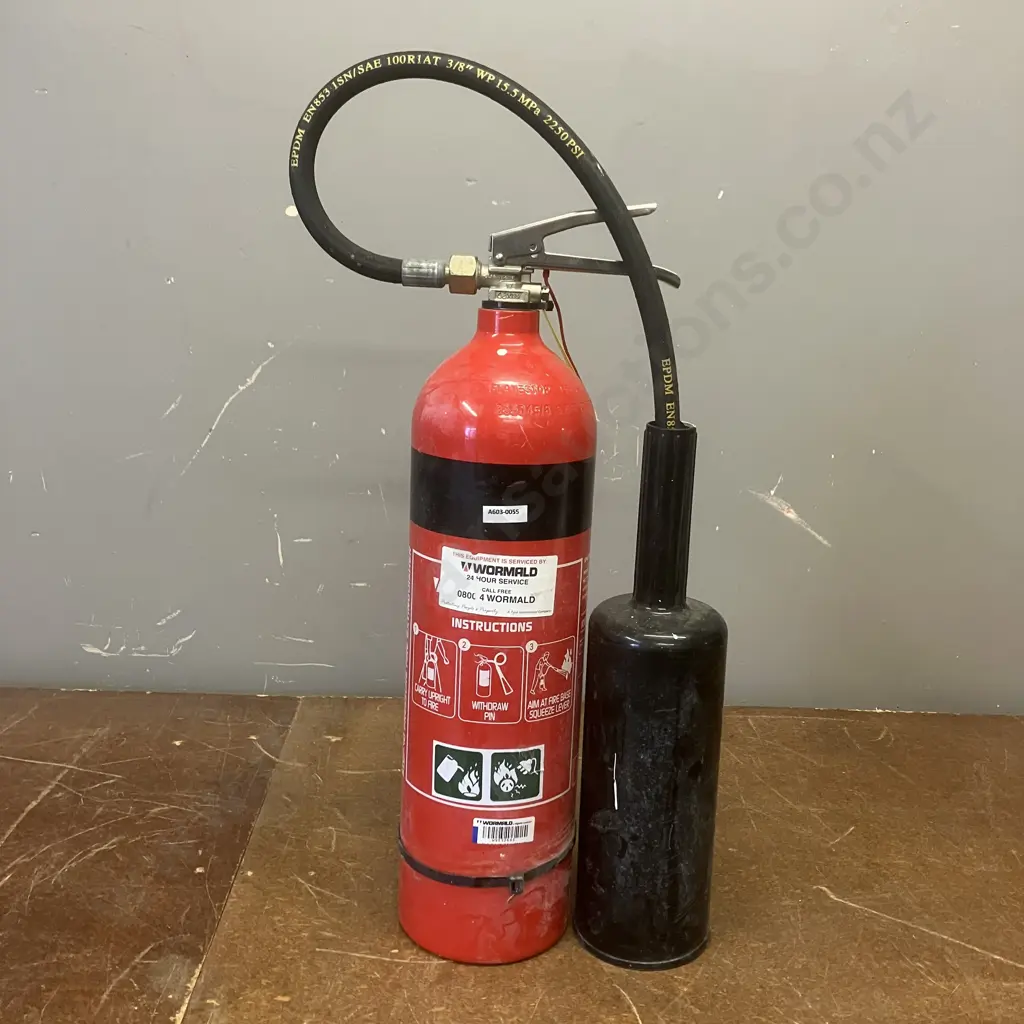 Large Fire Extinguisher Image 1++