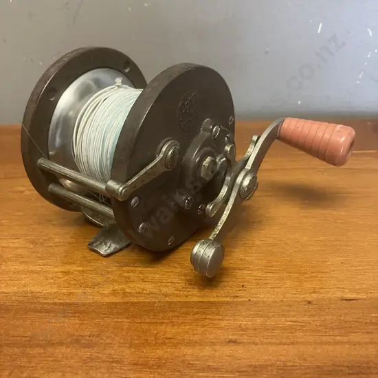 Vintage Penn No 85 Bakelite Deep Sea Reel Made In US