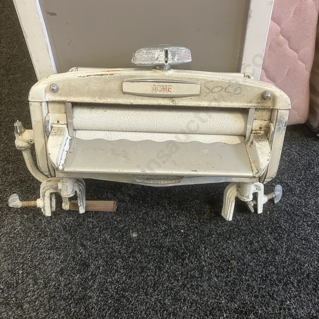 Vintage ACME Scotland Mangle Image 1++