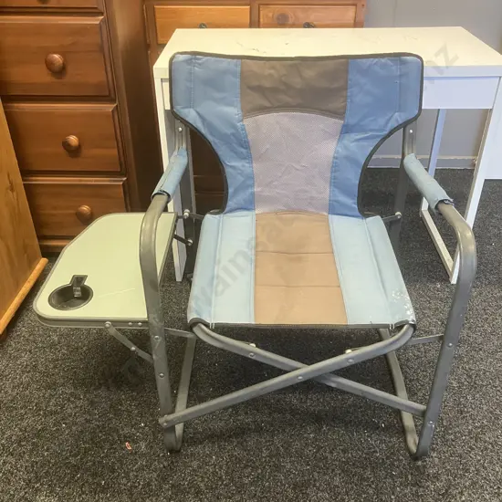 Folding Camp Chair With Side Table & Cup Holder