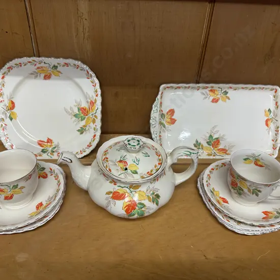 Grindley China Items Holly Leaves Pattern