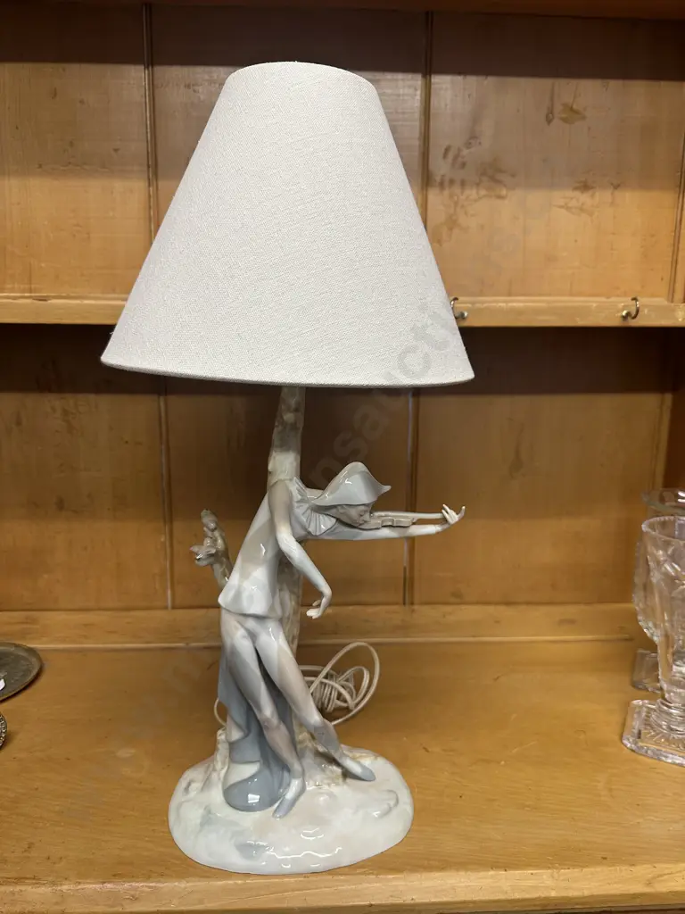 Lladro Harlequin Violinist Figurine Table Lamp With Cream Shade (retired 1985) H51cm & Ladro Book Image 1++