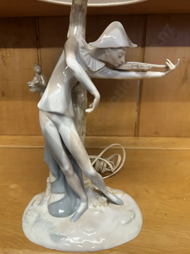 Lladro Harlequin Violinist Figurine Table Lamp With Cream Shade (retired 1985) H51cm & Ladro Book Image 1++