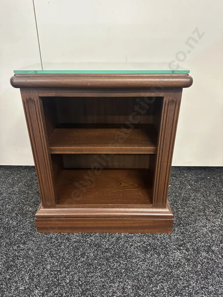 Small Mahogany Two Tier Shelf Unit With Glass Protector Top H47,W40,D23cm. Image 1++
