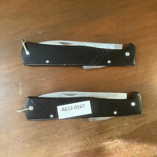 Pair of Sheffield Lock Back Pocket Knives, Black Handles