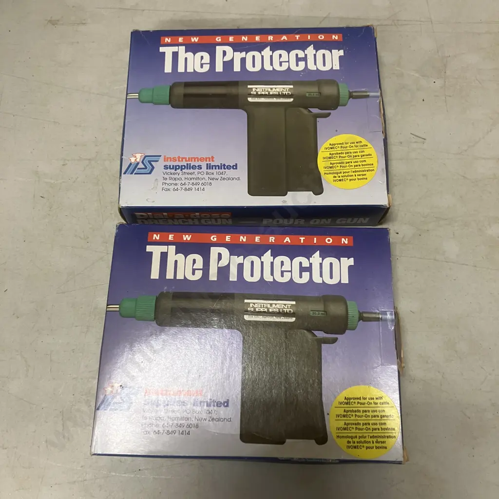 Pair of Instrument Supplies Limited New Generation The Protector Drench Guns Original Packaging (As Found Condition) Image 1++