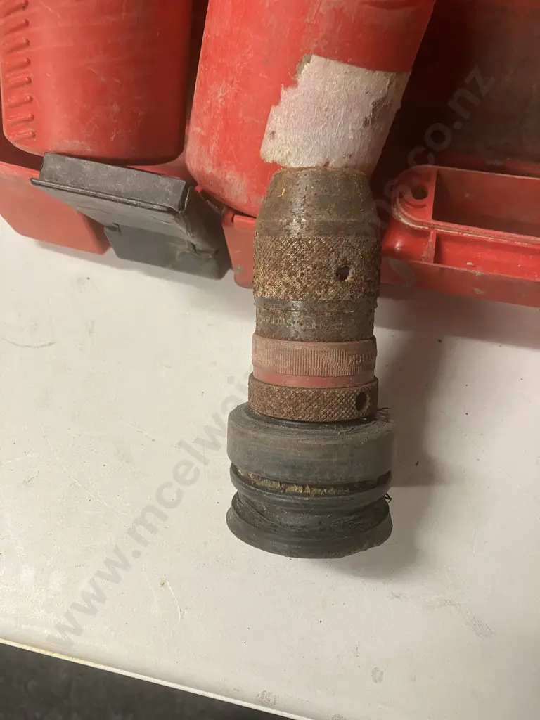 Hilti TE 6-C Rotary Hammer Drill In Case Image 1++