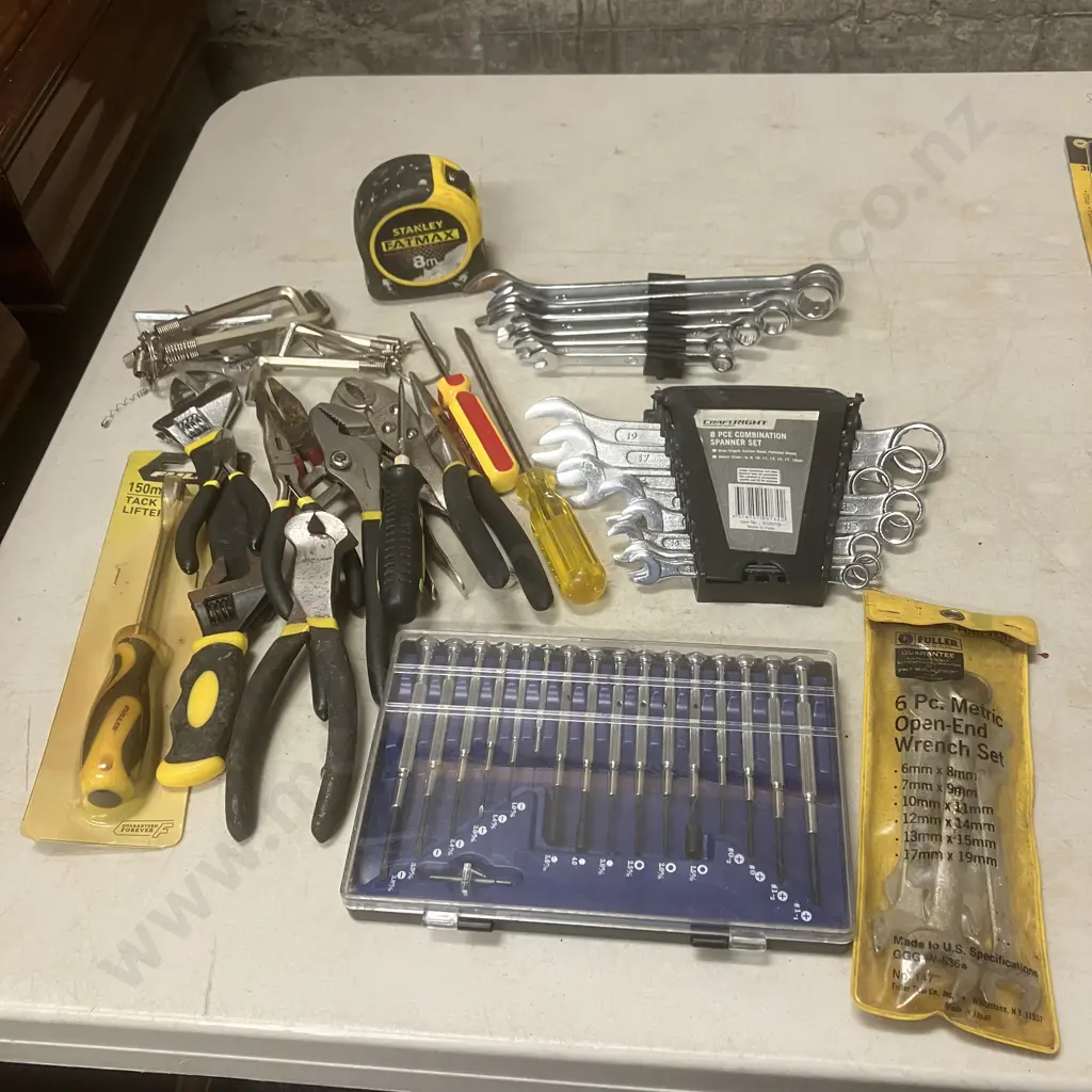 Hand Tools, Spanner Sets, Tape Etc Image 1++