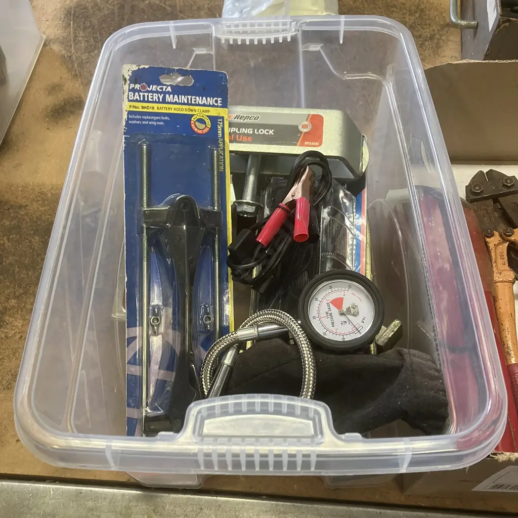 Box Lot, Trailer Coupling Locks, Etc Image 1++