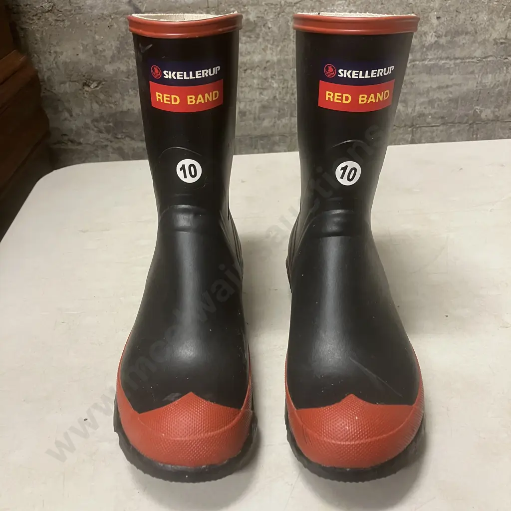 New Mens Red Band Gumboots Size 10 Image 1++