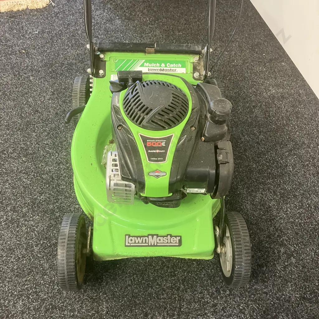 Lawnmaster Mulch & Catch Lawnmower With Mulch Plug (Catcher Does Not Fit), B&S 140cc RapidStart Image 1++