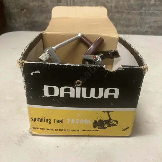 Vintage Daiwa 7850 RL Spinning Wheel With Original Box