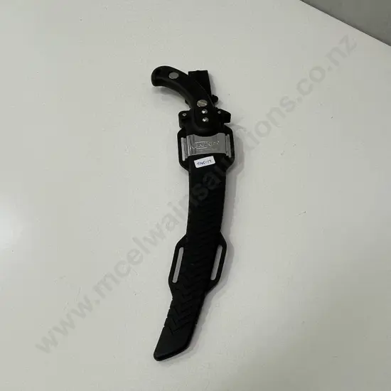 Barnel Tiger Tooth Saw. 300mm with holster/sheath
